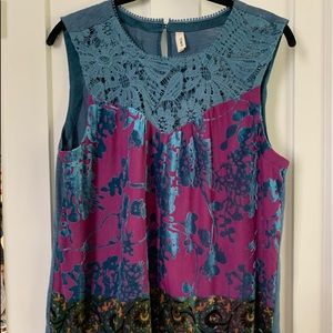 Beautiful Anthropologie Sleeveless Top
